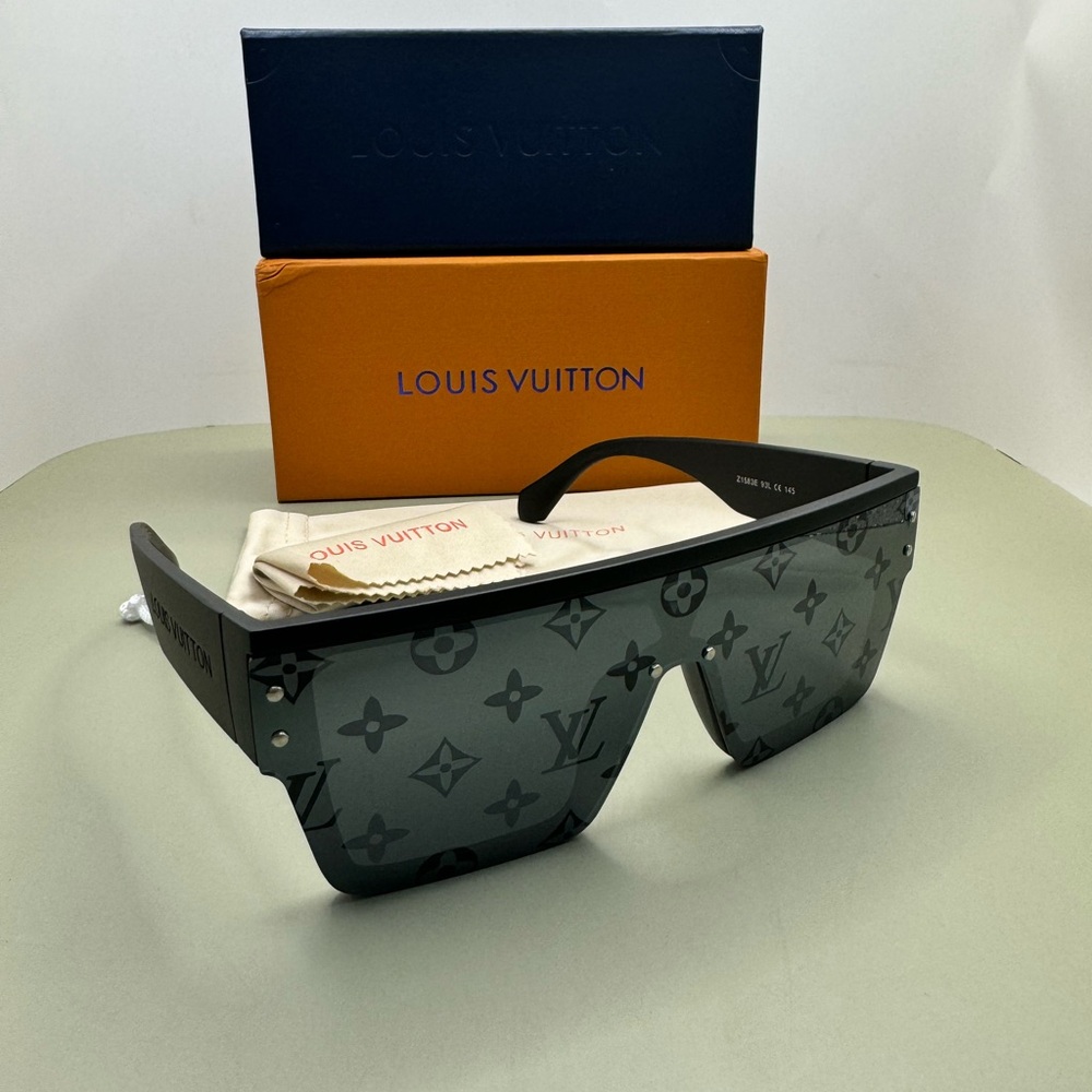 Louis Vuitton Laser Etched L Waimea Sunglasses
